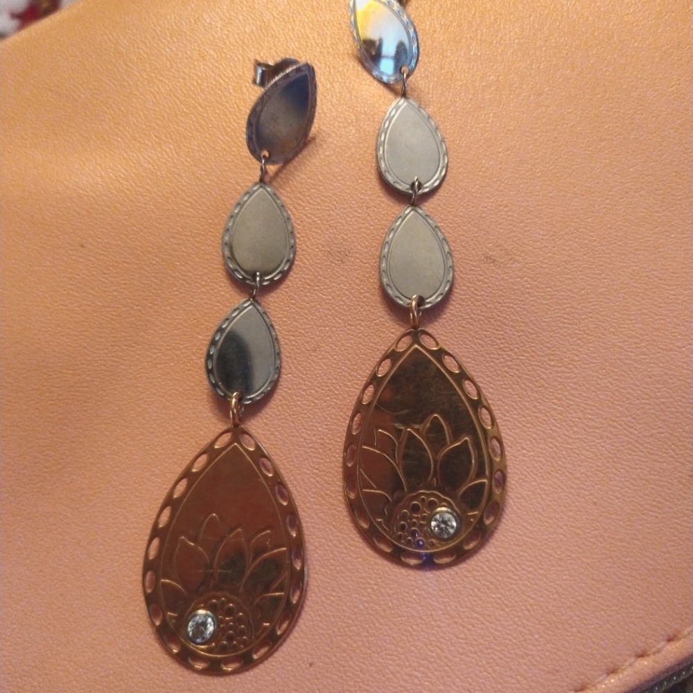 Nomination stainless steel and rose gold earrings - Picture 3 of 7